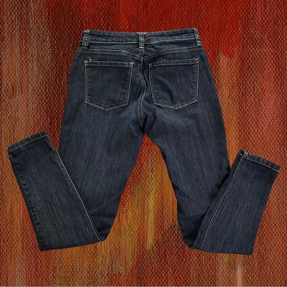 WHITE HOUSE BLACK MARKET Women’s High Rise Jeanie Legging - Picture 4 of 16